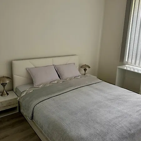 Cozy 2 Bedroom * 큐스텐딜